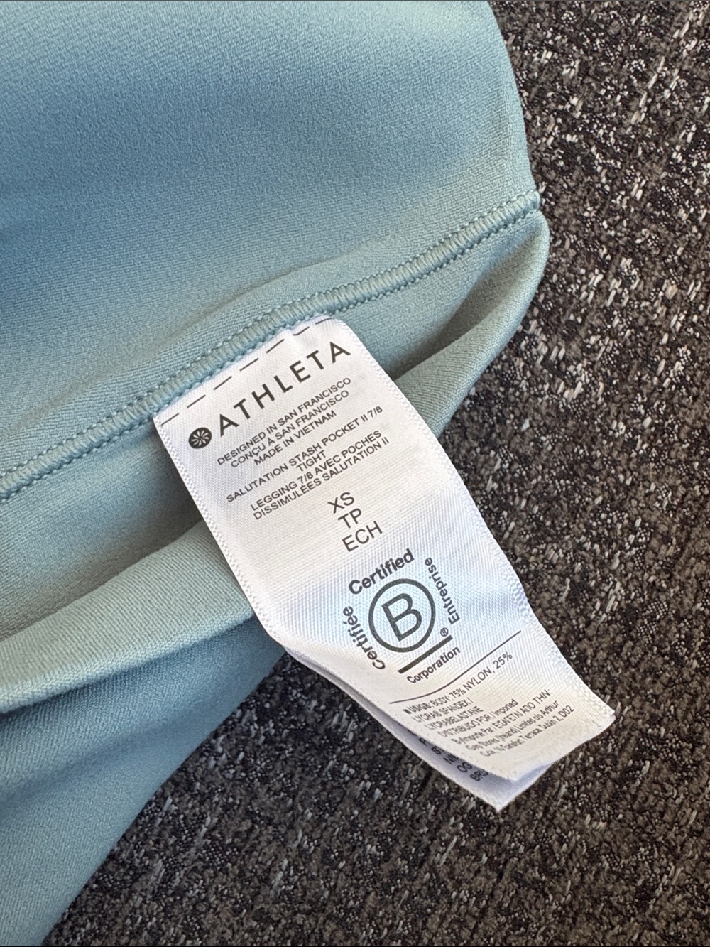 Athleta Salutation Stash Pocket II 7/8 Tight in Minimalistic Grey Size XS - Picture 5 of 5